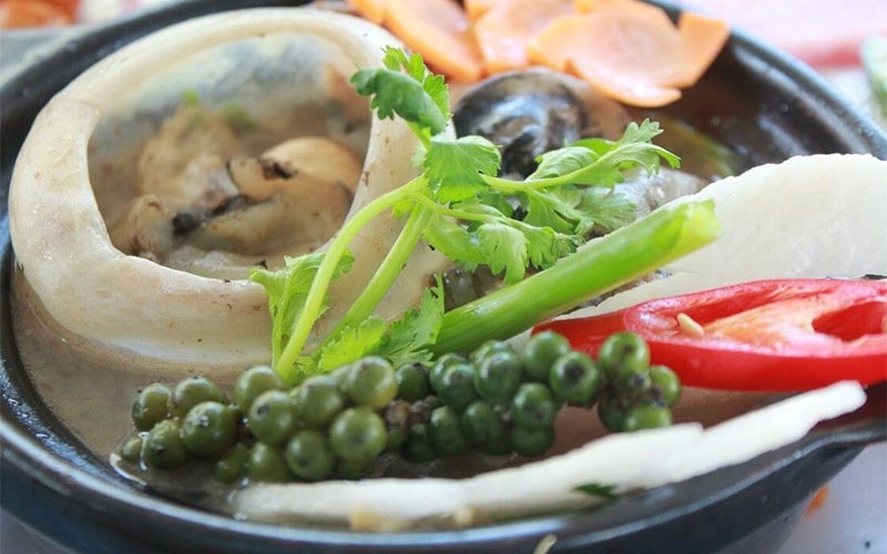 Mắt cá ngừ hầm tiêu xanh thơm nồng, ấm bụng