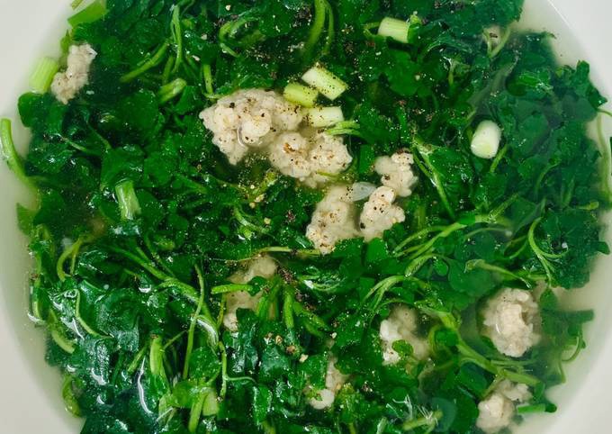 Món canh cải xoong thịt bằm hấp dẫn