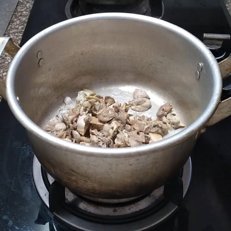 Canh kim chi nấm kim châm chay