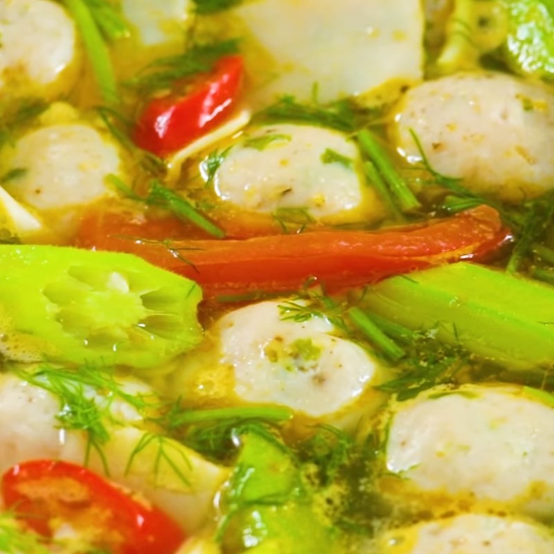 Khuấy đều và nấu thêm vài phút để các nguyên liệu chín đều