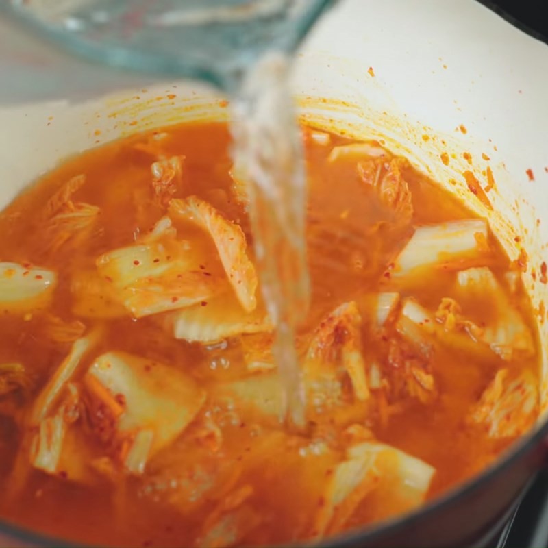 Nêm nếm gia vị cho nước canh kim chi cá hồi thêm đậm đà