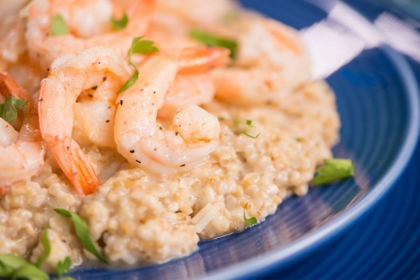 Món cháo đậu gà cho bé ăn dặm thơm ngon, sánh mịn, dễ tiêu hóa và hấp thu