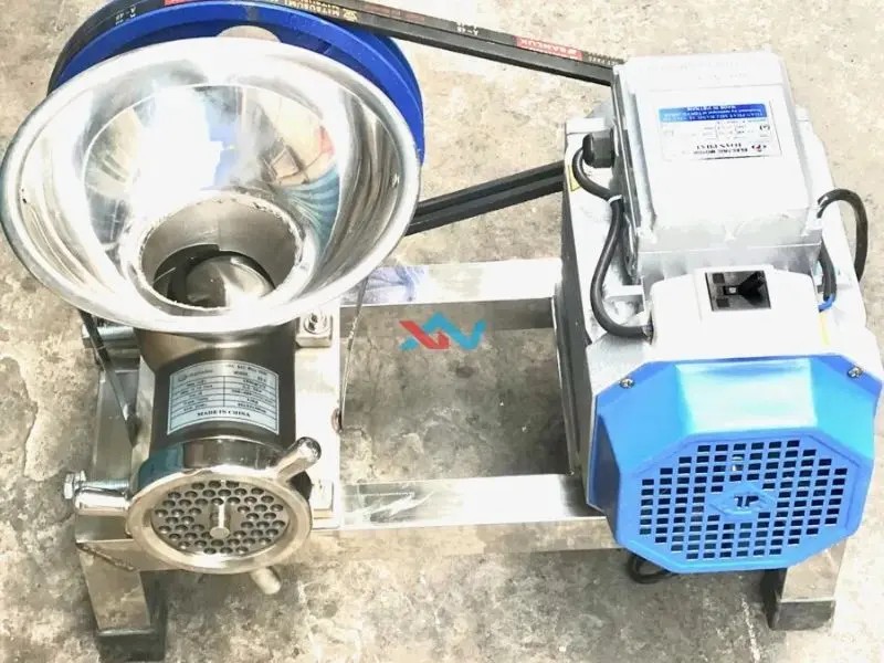 Máy xay thịt chuyên dụng hỗ trợ cách xay thịt nấu cháo dinh dưỡng nhanh chóng