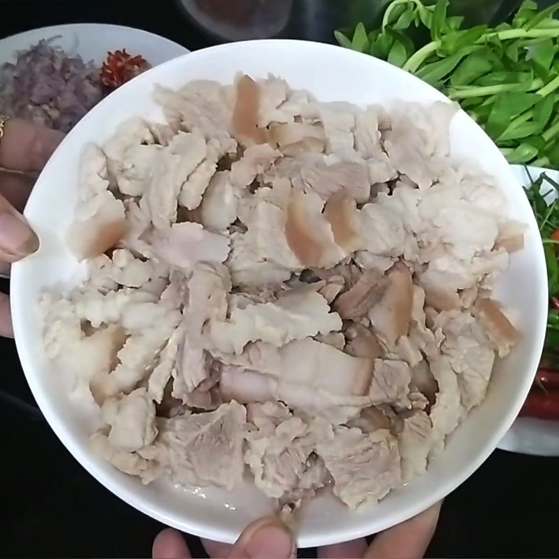 Các loại rau thơm và ớt tươi cho bún mắm cua