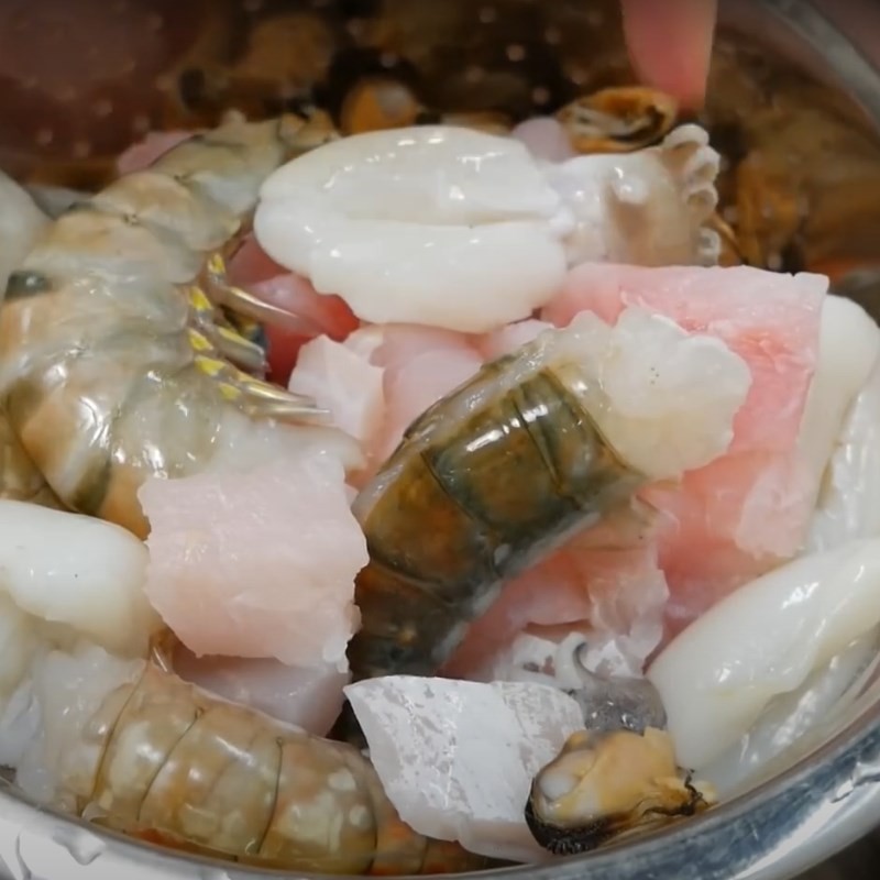 Sơ chế nguyên liệu cách nấu canh bánh phồng tồng
