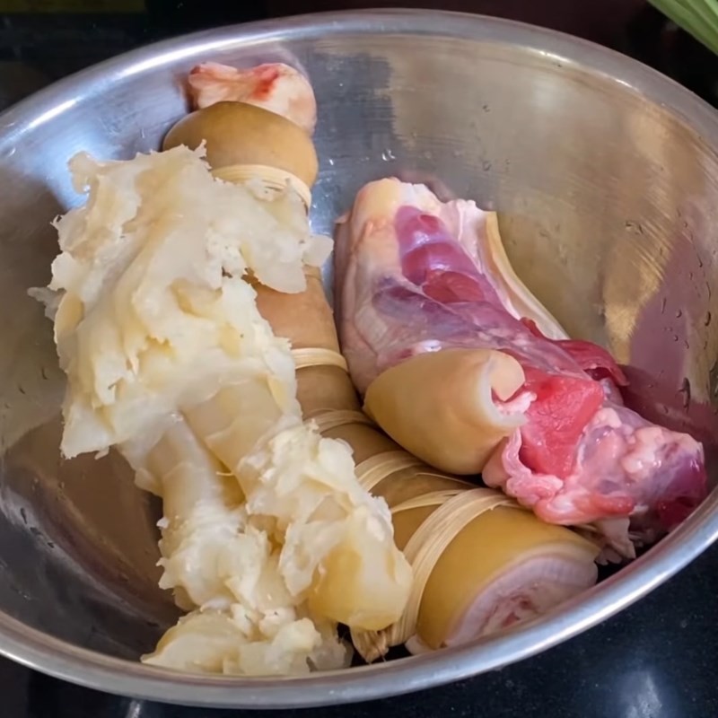 Bước 1 Sơ chế thịt bò Lẩu bò thập cẩm