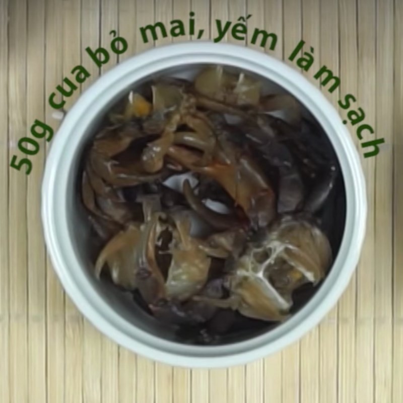 Sơ chế cua đồng sạch sẽ để nấu cháo cua đồng rau dền