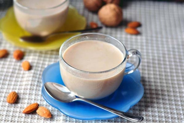 Ly sữa hạnh nhân cacao thơm ngon đậm đà