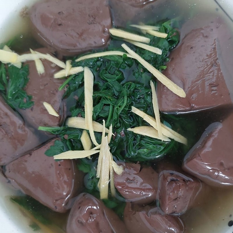 Tô canh huyết chưng ngải cứu thơm ngon