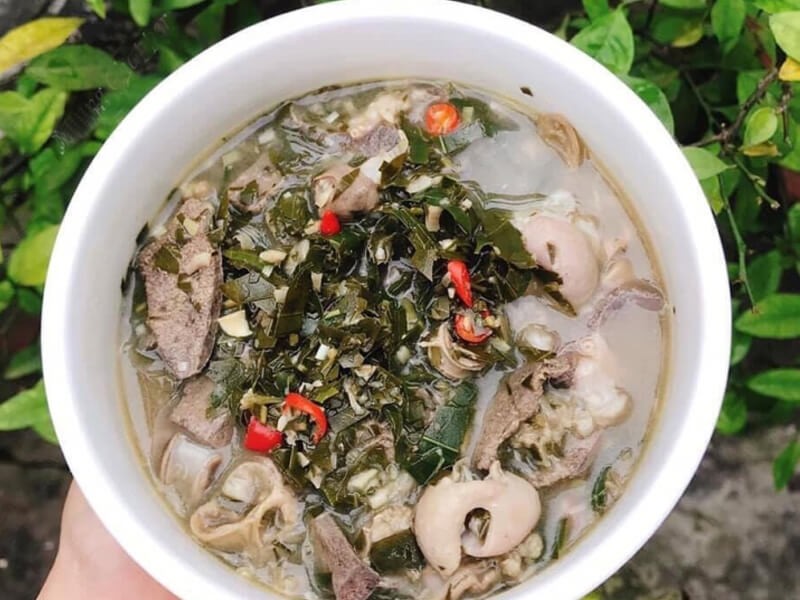 Thưởng thức canh lá đắng