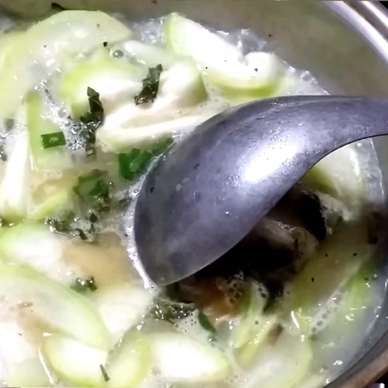 Món canh trai bầu thanh mát, chuẩn vị sau khi hoàn thành