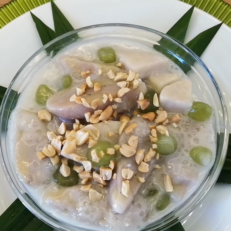 Cận cảnh món chè chuối khoai môn trân châu béo ngậy, chuẩn vị nhà làm