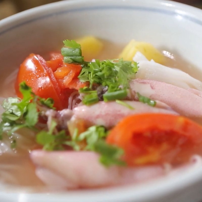Cách nấu mực ngon đơn giản: Bún mực thành phẩm 1