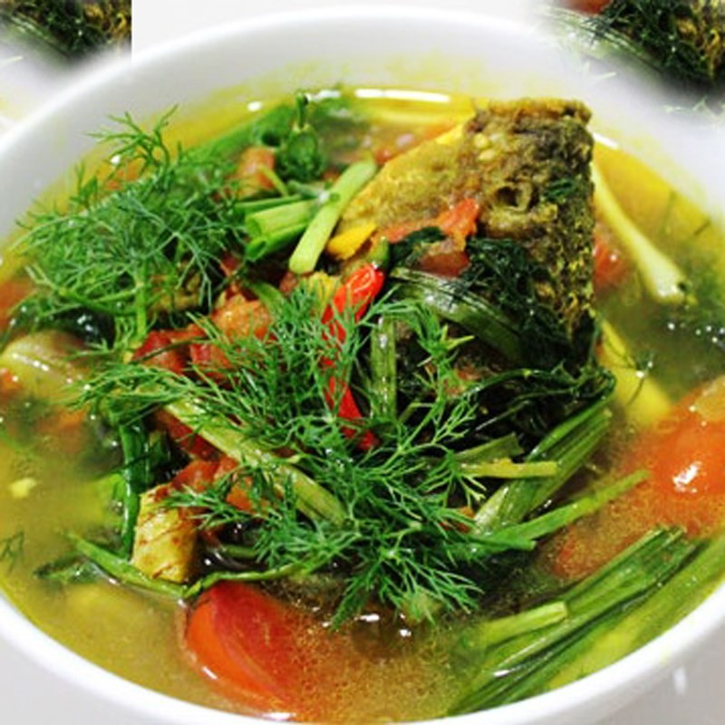 Món canh chua cá chép nấu dọc mùng sau khi hoàn thành, hấp dẫn