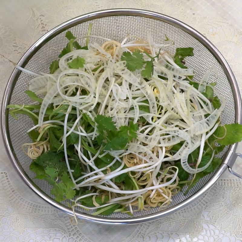 Tô mì quảng gà ngon chuẩn vị Đà Nẵng đã hoàn thành