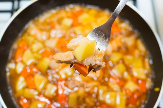 Cách nấu canh khoai tây thịt heo