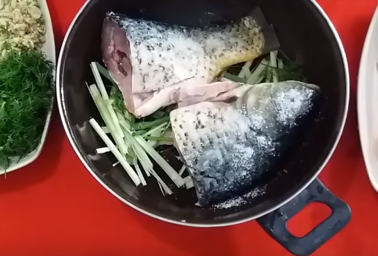 cách làm món cá hấp, 2 cách làm món cá hấp, chuẩn vị không tanh, ngọt thịt thơm lừng
