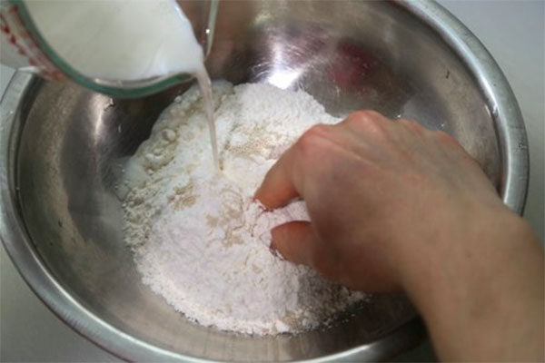 cách làm bánh bao không nhân kiểu Hàn