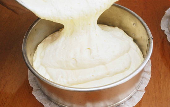 Cách làm bánh kem sinh nhật đơn giản - lam banh kem sinh nhat