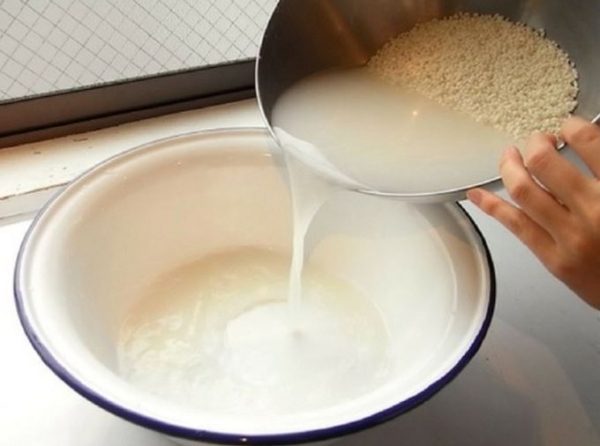 Chuẩn bị gạo làm banh tro - cách làm bánh tro