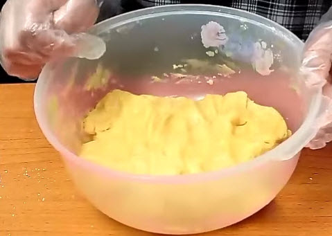 Cách làm bánh trung thu nhân đậu xanh - làm vỏ bánh trung thu