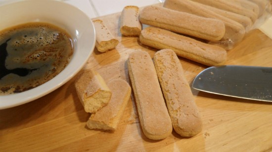 Cách làm bánh tiramisu ngon tuyệt tại nhà - cách làm tiramisu