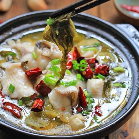 Cách nấu canh cá Trung Quốc thanh mát đậm đà