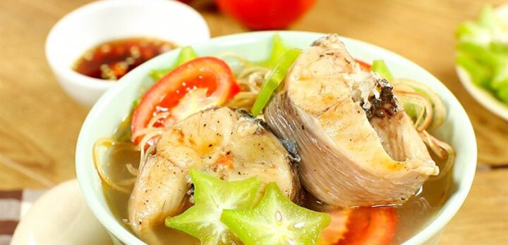 Món canh chua khế cá lóc hấp dẫn, chuẩn vị truyền thống