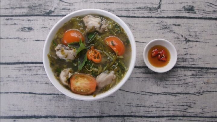 Món canh chua ếch truyền thống nóng hổi, hương vị đậm đà