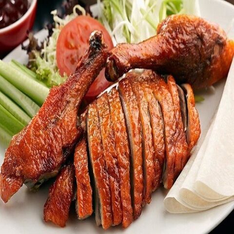 Vịt nướng chao vàng ươm, một trong những cách nấu ăn ngon nhất với hương vị đậm đà, hấp dẫn mọi thực khách.