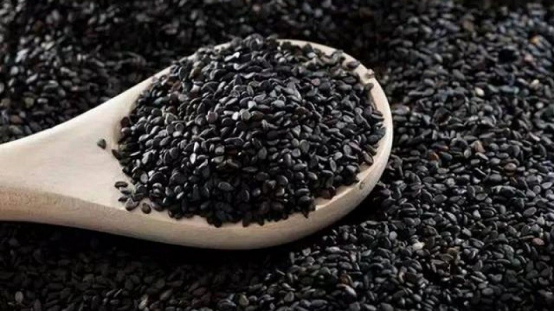 Mè đen là một loại hạt nhỏ nhưng có thành phần dinh dưỡng dồi dào, mang lại nhiều lợi ích sức khỏe cho mẹ bầu