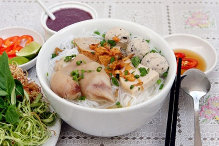 bun mco chuyen de hoc cach nau cac mon bun rosa bien hoa dong nai 1 f2622be3 0fcc 482b b0c8 7851beef51f5 47936825 db22 43a9 9ba6 5d9af8760d1c