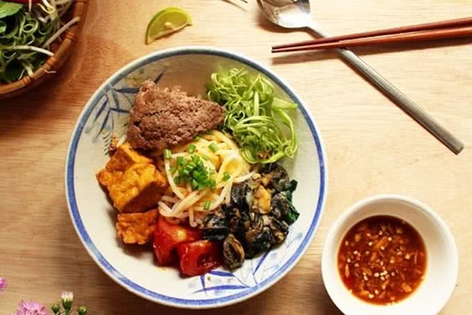 Bát bún riêu ốc nóng hổi, đầy đặn, chuẩn vị truyền thống