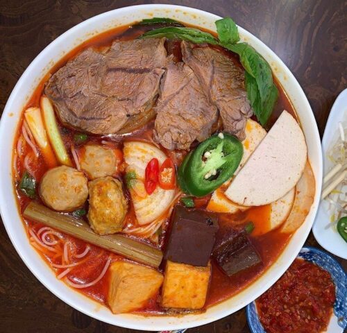 Bún bò Đà Nẵng thơm ngon nức tiếng