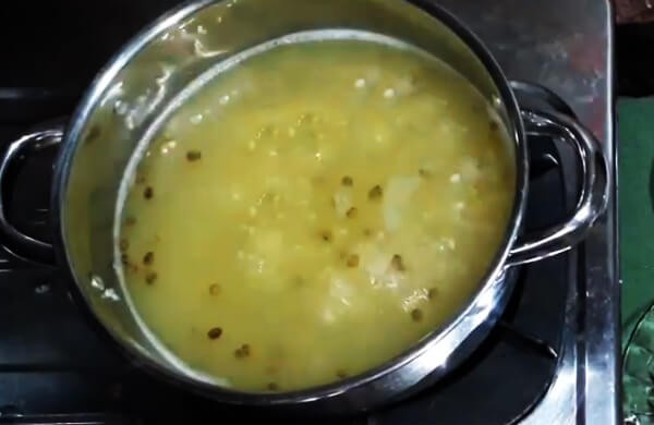 Canh đỗ xanh thịt bằm sánh mịn, món ngon dễ làm theo cách nấu canh đỗ xanh truyền thống