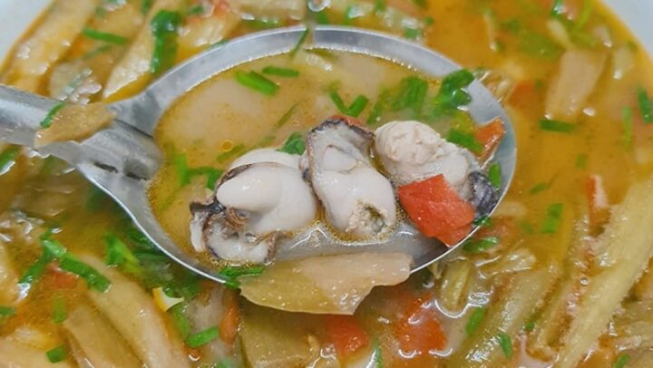 Canh hàu mùng thành phẩm thơm ngon, bổ dưỡng, sau khi hoàn thành các bước cách nấu canh hàu mùng