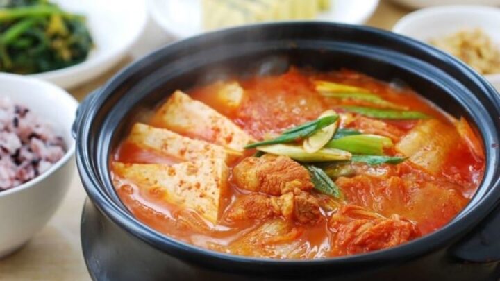 cach nau canh kim chi han quoc thom ngon dam vi 202109281344057075