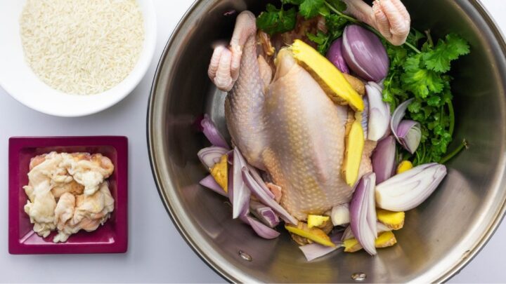 Chuẩn bị nguyên liệu cho món cháo gà