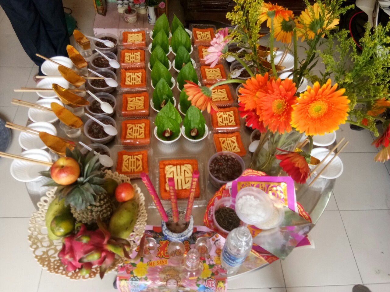 Chén chè đậu trắng cúng thôi nôi truyền thống với nước cốt dừa béo ngậy