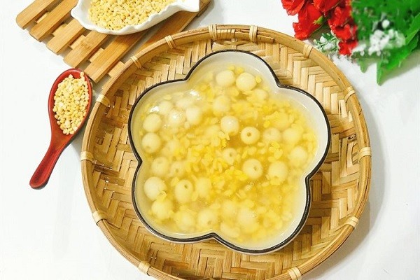 Món chè kê hạt sen thơm ngon, sánh mịn đã hoàn thành