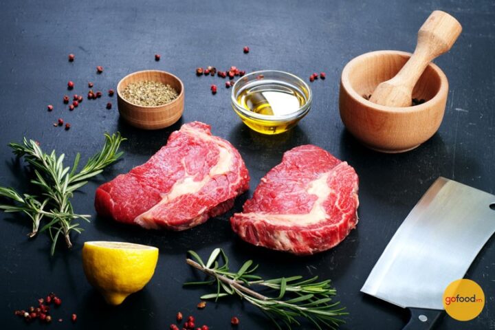 Sơ chế thịt bò với chanh và giấm, bí quyết khử mùi hiệu quả để có cách nấu lẩu ngon nhất