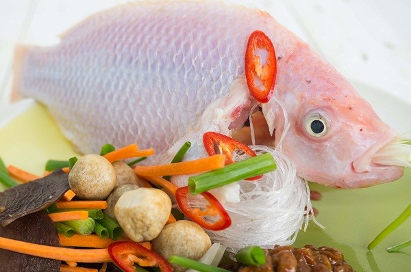 Cách nấu lẩu cá diêu hồng với măng chua ngon mê ly - Hình 2