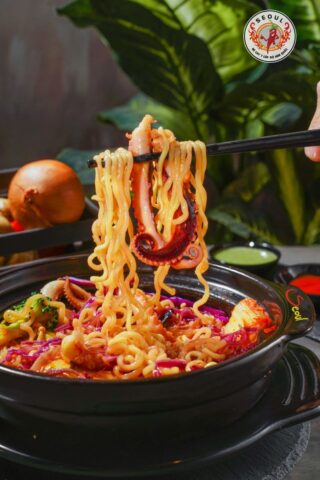 cach nau mi cay chuan cong thuc han quoc