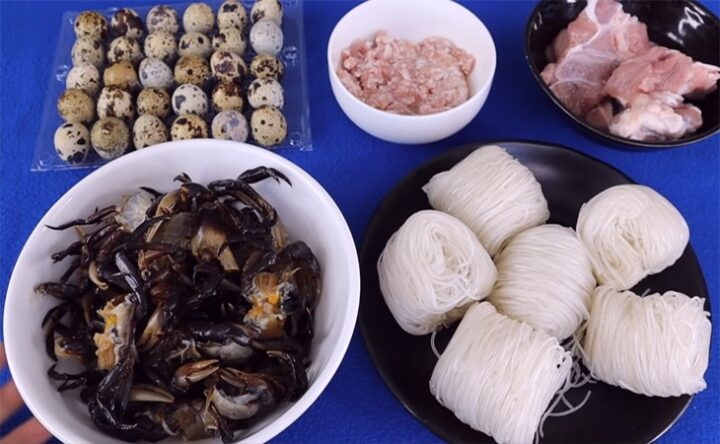 Các nguyên liệu tươi ngon để nấu món hủ tiếu cua tại nhà