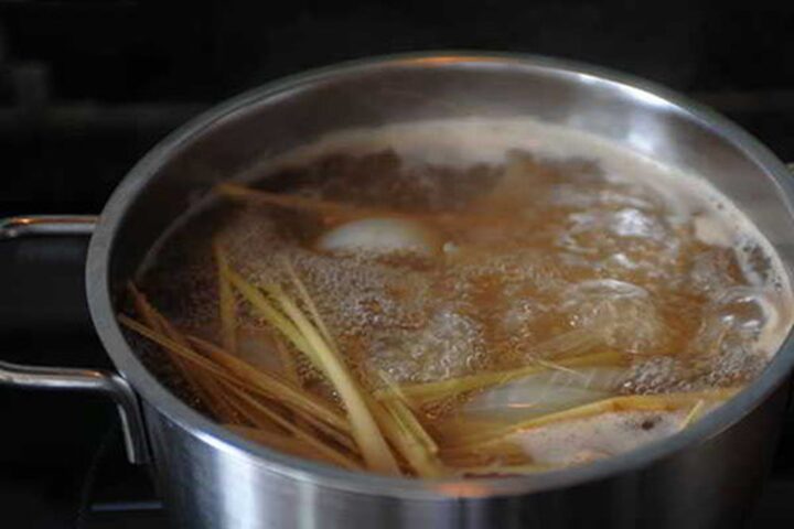 cach nau nuoc dung heo 2