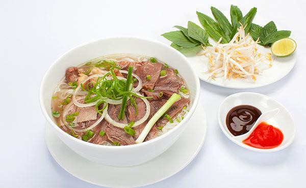 Cách Nấu Phở Bò Tái Chín tại nhà