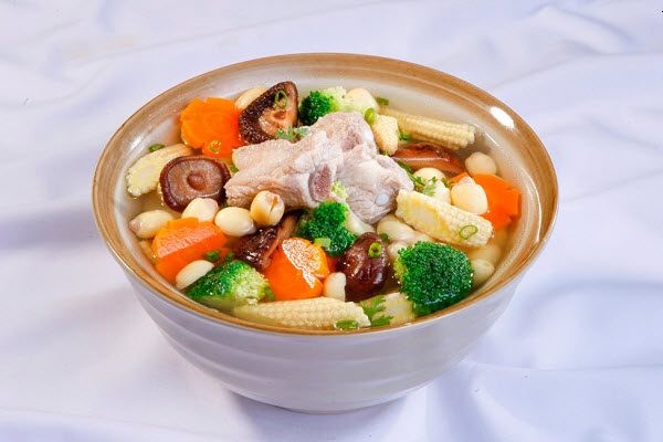 Canh rau củ quả nấm hương sườn thăn thơm ngon bổ dưỡng
