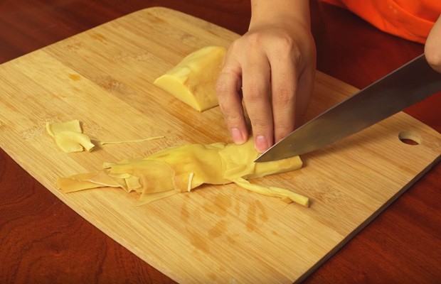 Măng là nguyên liệu chính không thể thiếu trong món bún măng chay