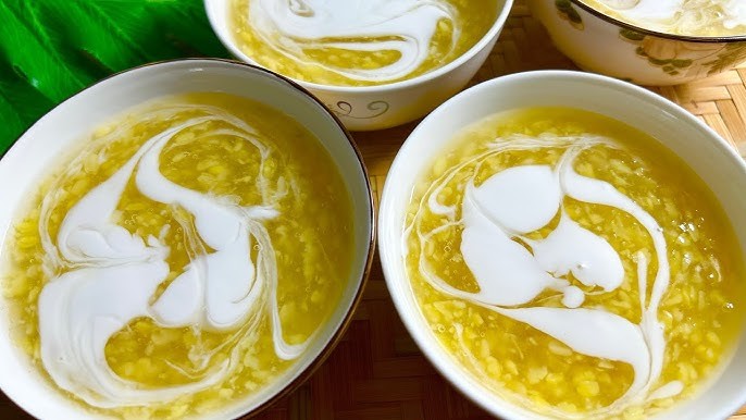 Chén chè đậu xanh nước cốt dừa, minh họa cách nấu nước cốt dừa thơm ngon ứng dụng trong món tráng miệng