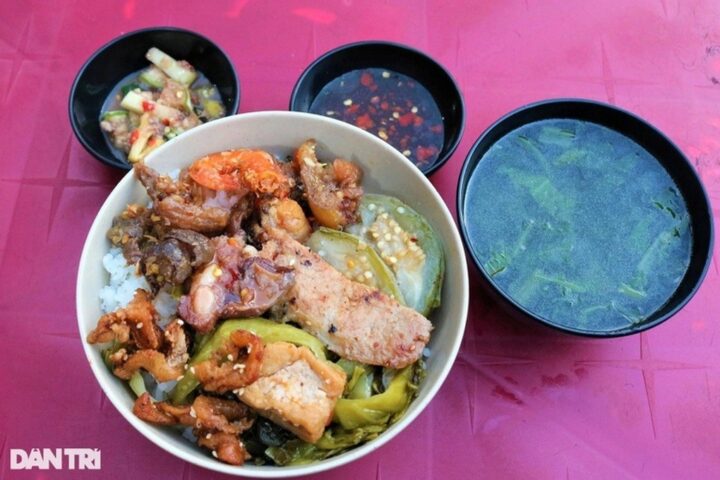 Món ăn bình dân thơm ngon, một trong những cách nấu cơm bình dân hiệu quả cho sinh viên